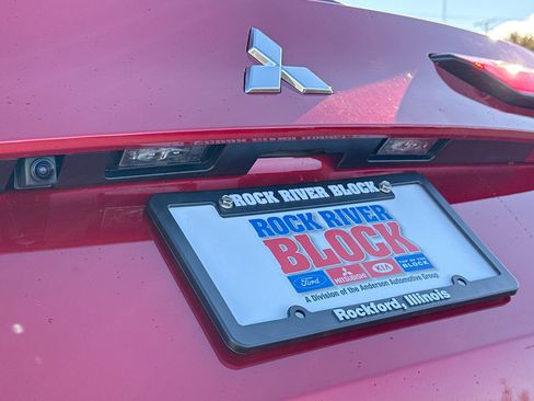 New 2025 Mitsubishi Outlander SEL image 12