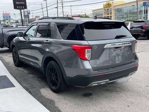 Used 2023 Ford Explorer XLT w/ Equipment Group 202A RWD image 5
