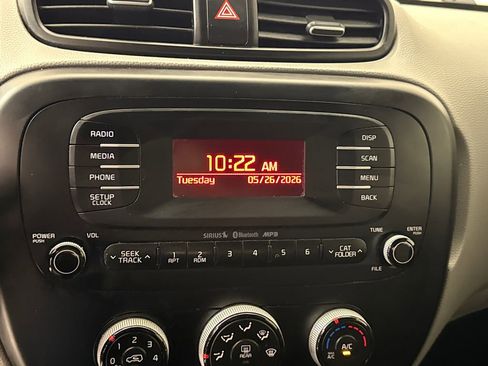 Used 2016 Kia Soul FWD image 21
