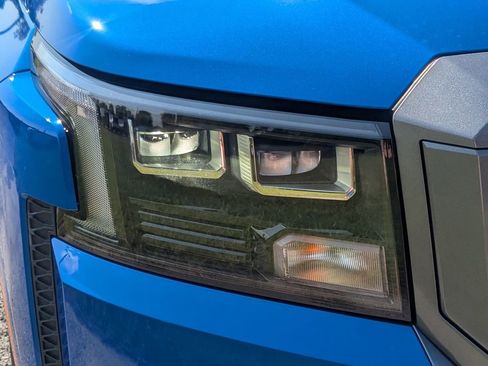 New 2026 Nissan Frontier SV w/ SV Convenience Package image 9