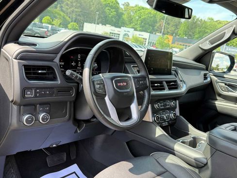 Used 2024 GMC Yukon SLT RWD image 15