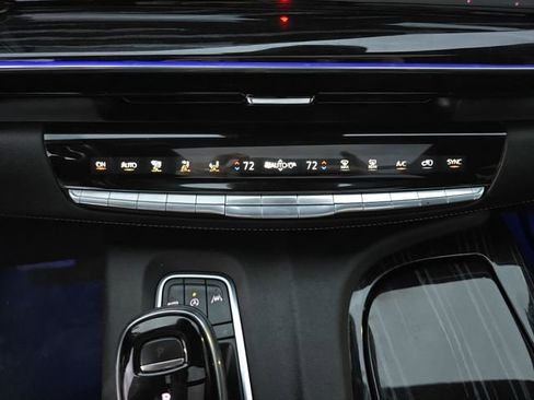 Certified 2021 Cadillac Escalade Sport w/ Driver Assist Tech Package image 19