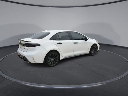Used 2024 Toyota Corolla SE FWD image 8