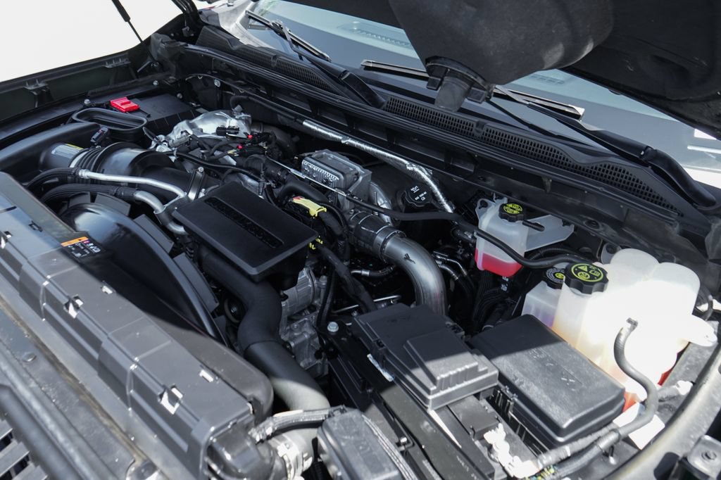 Used 2023 GMC Sierra 2500 AT4 AWD/4WD image 13