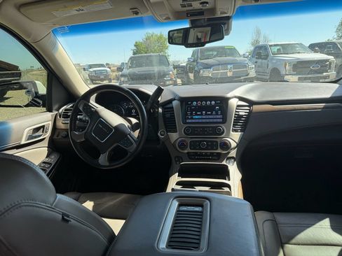 Used 2019 GMC Yukon Denali w/ Denali Ultimate Package AWD/4WD image 24
