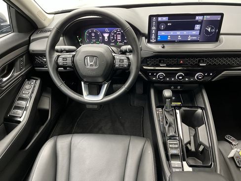 Used 2024 Honda Accord Touring image 14