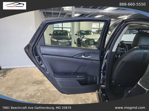 Used 2019 Honda Civic EX image 11