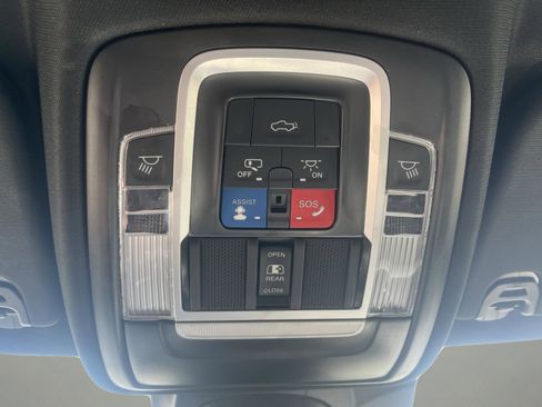 Used 2023 RAM 1500 Laramie AWD/4WD image 21