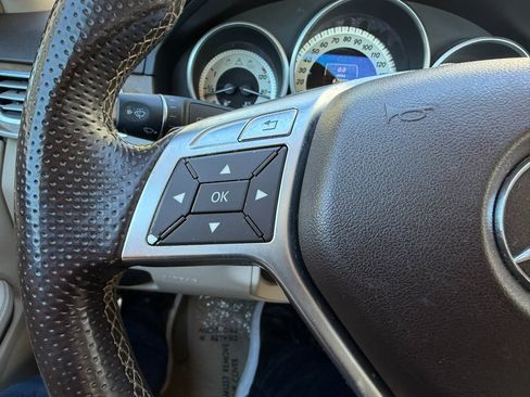 Used 2014 Mercedes-Benz E 350 4MATIC Sedan image 29