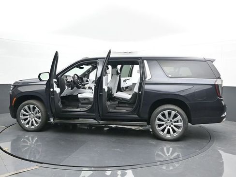 New 2026 Chevrolet Suburban High Country image 61