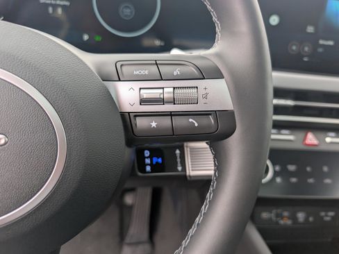 Used 2025 Hyundai Sonata Limited FWD image 27
