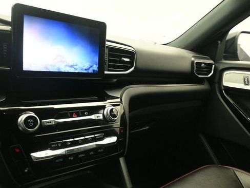 Used 2022 Ford Explorer ST-Line image 12