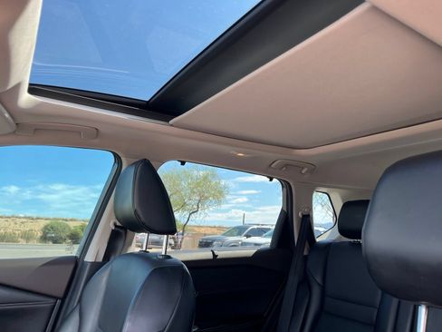 Used 2021 Nissan Rogue SV w/ Premium Package FWD image 28