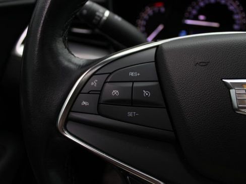 Used 2019 Cadillac XT5 Premium Luxury AWD/4WD image 9