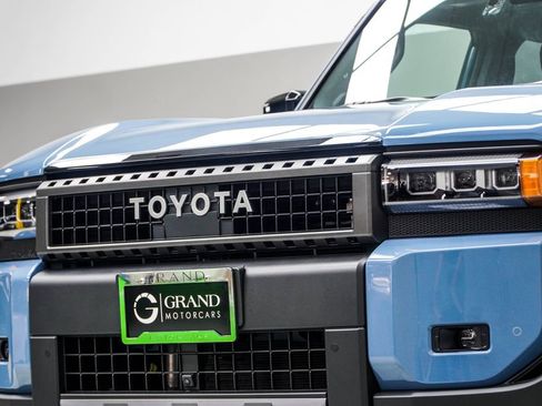 Used 2025 Toyota Land Cruiser w/ Premium Package image 2