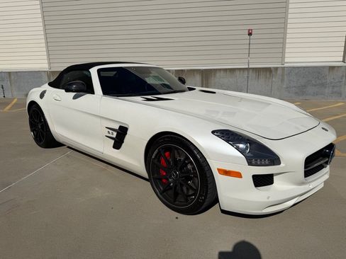 Used 2014 Mercedes-Benz SLS AMG GT Roadster image 27