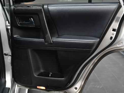Used 2018 Toyota 4Runner Limited AWD/4WD image 38