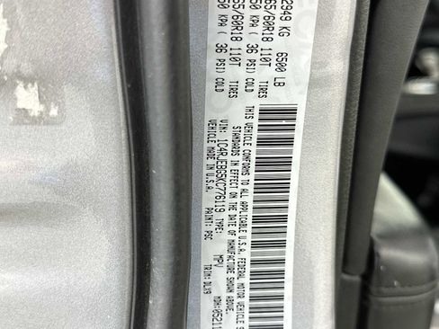 Used 2019 Jeep Grand Cherokee Limited w/ Luxury Group II image 29