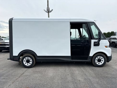 Used 2024 Chevrolet Brightdrop 400 w/ Commercial Equipment Package AWD/4WD image 6