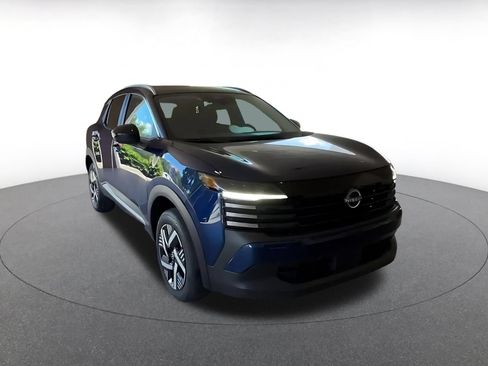 Used 2026 Nissan Kicks SV w/ Cold Weather Package FWD image 3