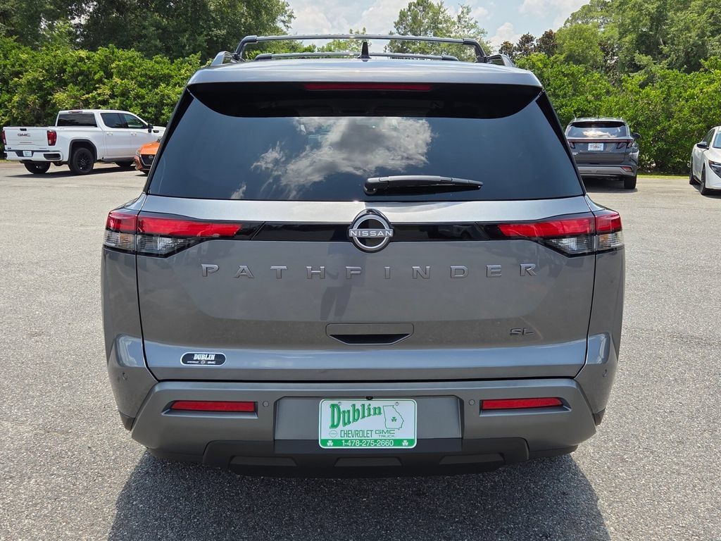 New 2026 Nissan Pathfinder SL FWD image 9