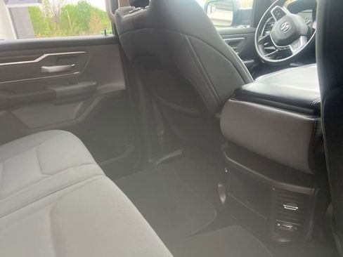 Used 2020 RAM 1500 Big Horn AWD/4WD image 10