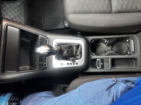 Used 2014 Volkswagen Tiguan S AWD/4WD image 28