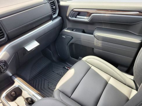 New 2026 Chevrolet Silverado 1500 LT Trail Boss w/ Convenience Package II AWD/4WD image 13