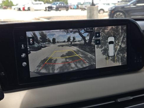 Used 2023 Hyundai Palisade Limited w/ Cargo Package AWD/4WD image 20