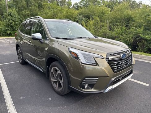 Certified 2023 Subaru Forester Touring AWD/4WD image 2