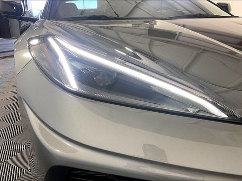 Used 2024 Chevrolet Corvette Stingray Coupe w/ 1LT RWD image 34