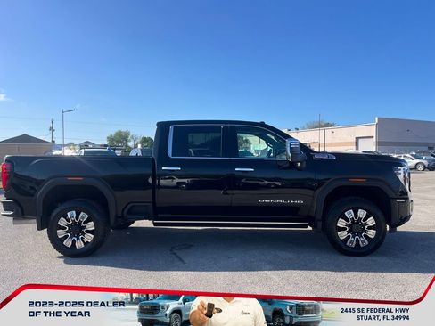Used 2024 GMC Sierra 2500 Denali w/ Denali Reserve Package image 8