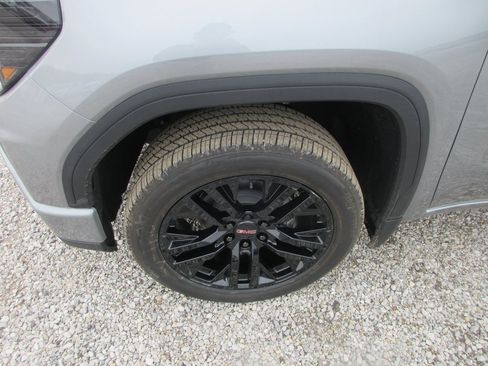 New 2026 GMC Sierra 1500 Elevation image 10