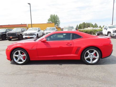 Used 2015 Chevrolet Camaro LT w/ RS Package RWD image 4