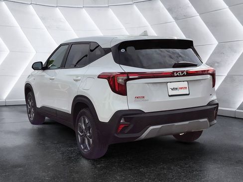 Used 2025 Kia Seltos LX AWD/4WD image 6