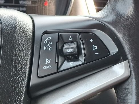 Used 2022 Chevrolet Trax LT w/ LT Convenience Package AWD/4WD image 21