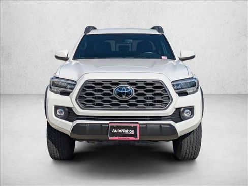 Used 2023 Toyota Tacoma TRD Off-Road image 2