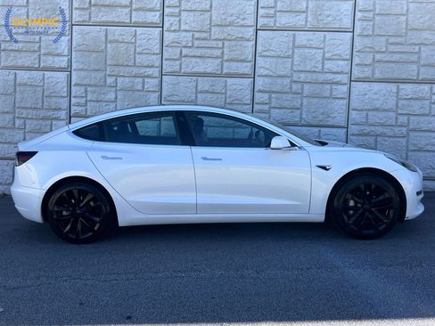 Used 2020 Tesla Model 3 Standard Range RWD image 8