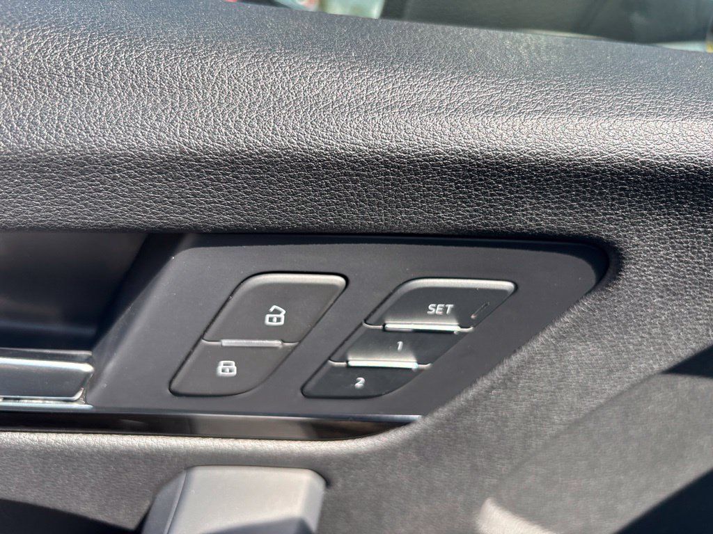 Used 2018 Audi Q5 2.0T Premium AWD/4WD image 20