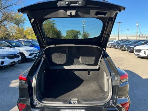 Used 2025 Buick Envista Sport Touring image 30