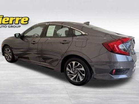 Used 2018 Honda Civic EX image 2