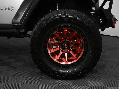 Used 2018 Jeep Wrangler Unlimited Sport S AWD/4WD image 34