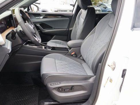 New 2026 Volkswagen Tiguan SEL R-Line image 13