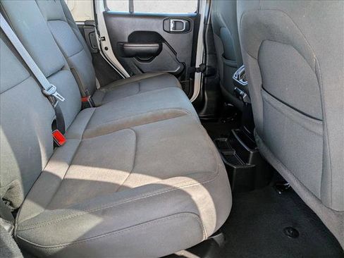 Used 2023 Jeep Wrangler Unlimited AWD/4WD image 21