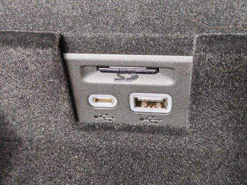 Certified 2023 Cadillac XT5 Premium Luxury w/ Technology Package image 28