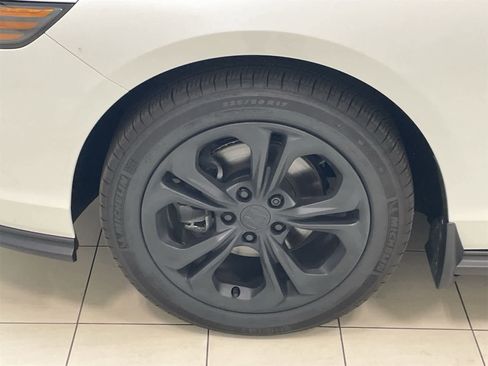 Used 2025 Honda Accord LX image 22