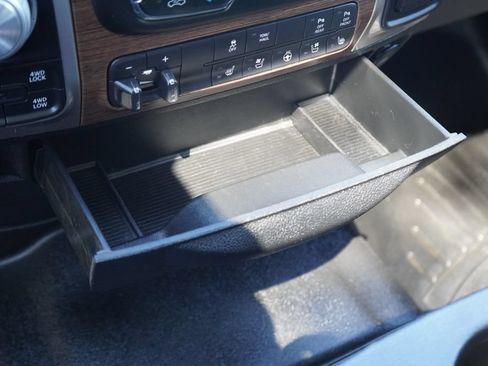 Used 2017 RAM 1500 Laramie w/ Convenience Group AWD/4WD image 38