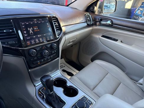 Used 2019 Jeep Grand Cherokee Overland image 22