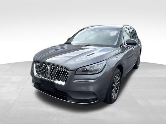 Used 2021 Lincoln Corsair AWD w/ Equipment Group 101A image 4