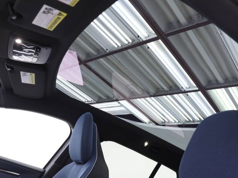 New 2026 Volvo EX30 Plus w/ Protection Package Premier image 12